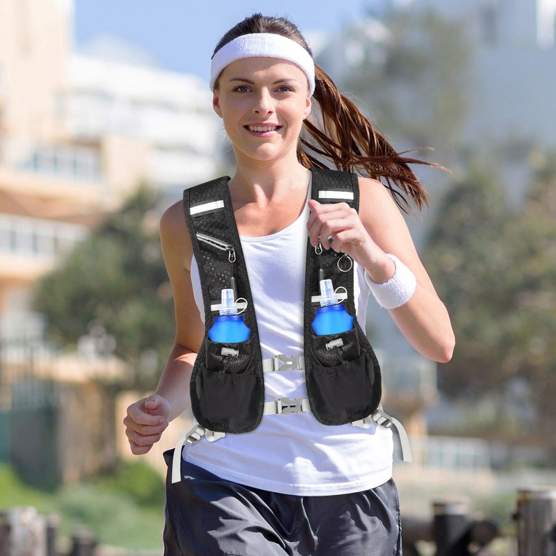 Running Vest for Men and Women, Breathable & Reflective Hydration