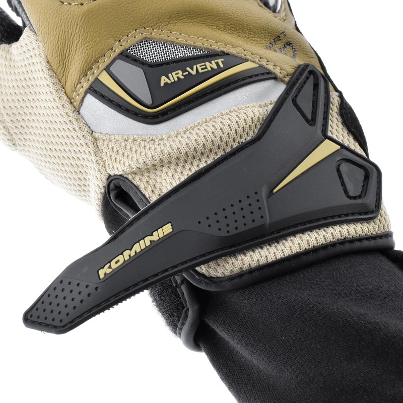 Komine GK-224 Carbon Protective Leather Mesh Gloves for Motorcycles Beige