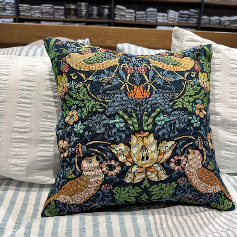 Strawberry Thief, Retro, William Morris Strawberry Thief Floral Art Nouveau,