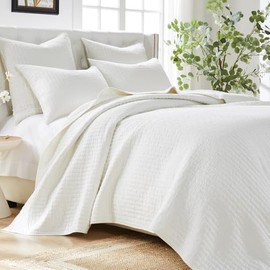 Southwest Style Oversized Textured Pattern Finely Stitched Cotton Bedspread Twin/Twin Xl Size 3 Piece Set | Antique bright White Color All Seasons Hotel Bedding Plush Cozy Luxury Quilted Coverlet Set