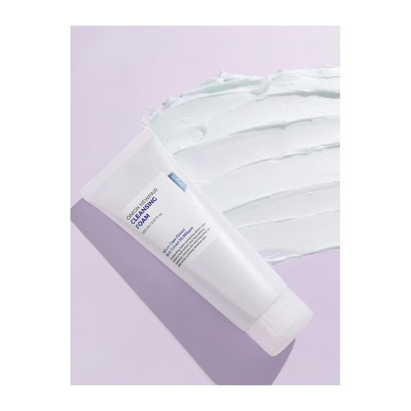 Isntree Onion New Fair Cleansing Foam 150ml / 어니언 뉴페어