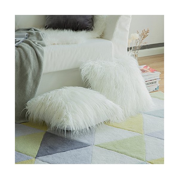 MIULEE Pack of 2 Decorative New Luxury Series Style White Faux Fur Throw Pillow Case Cushion Cover for Sofa Bedroom Car 18 x 18 Inch 45 x 45 cm