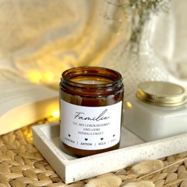 Kerze Personalisiert für Familie mit Namen – Kerze mit Spruch - Duftkerze Vanille im Glas - 100% Sojawachs – Personalisiertes Geschenk