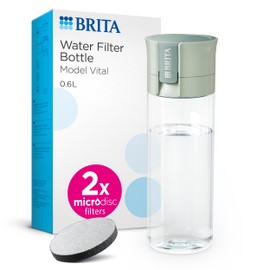 BRITA Wasserfilter Flasche Model Vital hellgrün (600ml) inkl 2 MicroDisc Filter – Praktische Trinkflasche mit Wasserfilter für unterwegs, filtert Chlor & Bakterien beim Trinken/spülmaschinengeeignet