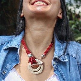 XUN Zhe Boho Leather Rope Choker Necklace for Women Layered Whirlpool Circle Round Clavicle Chain Necklace Beach Pendant Necklace Jewelry for Women (Style A)