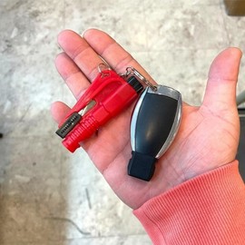 Multi-functional Portable Emergency Hammer, Whistle, Seatbelt Cutter Keychain 3ea