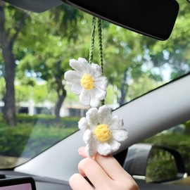 HFZRZFH Crochet Daisy Car Mirror Accessories with Two White Flowers, Handmade Knitted Rear View Mirror Hanging Decor, Cute Aesthetic Car Decor for Women