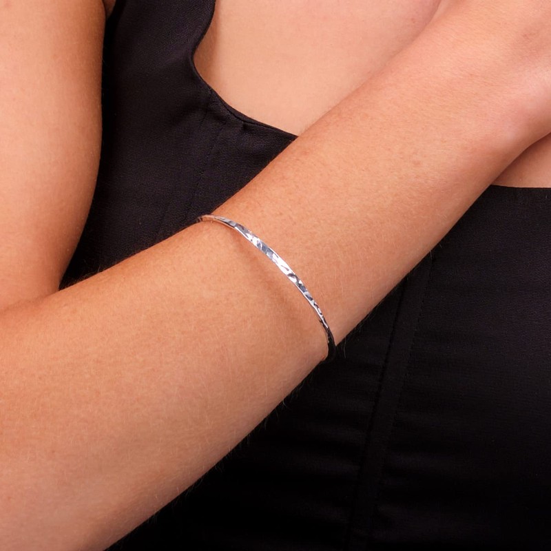 Treasure Bay 3mm Womens 925 Sterling Silver Hammered Bangle Bracelet