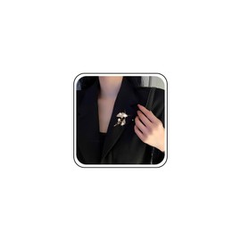 TseenYi Leaf Crystal Brooch Pins Pearl Brooch Gold Ginkgo Pins Brooch Vintage Leaves CZ Brooch Buttons Cardigan Clip Lapel Clip Shirt Clip Jewellery for Women and Girls Gifts, Alloy/pearl. Clasp