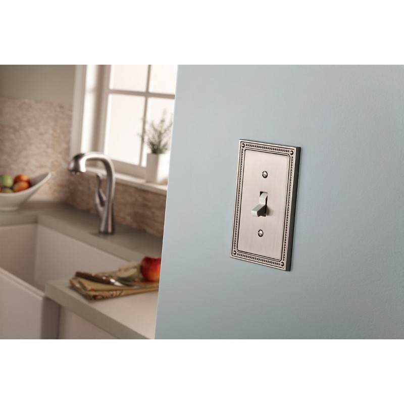 Franklin Brass Classic Beaded (3-Pack) Decorative Light Switch Cover Wall