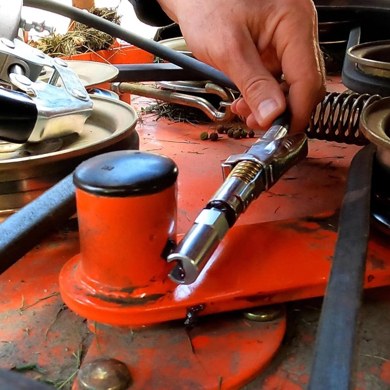 Push-on Slotted Right Angle 90 Degree Grease Coupler