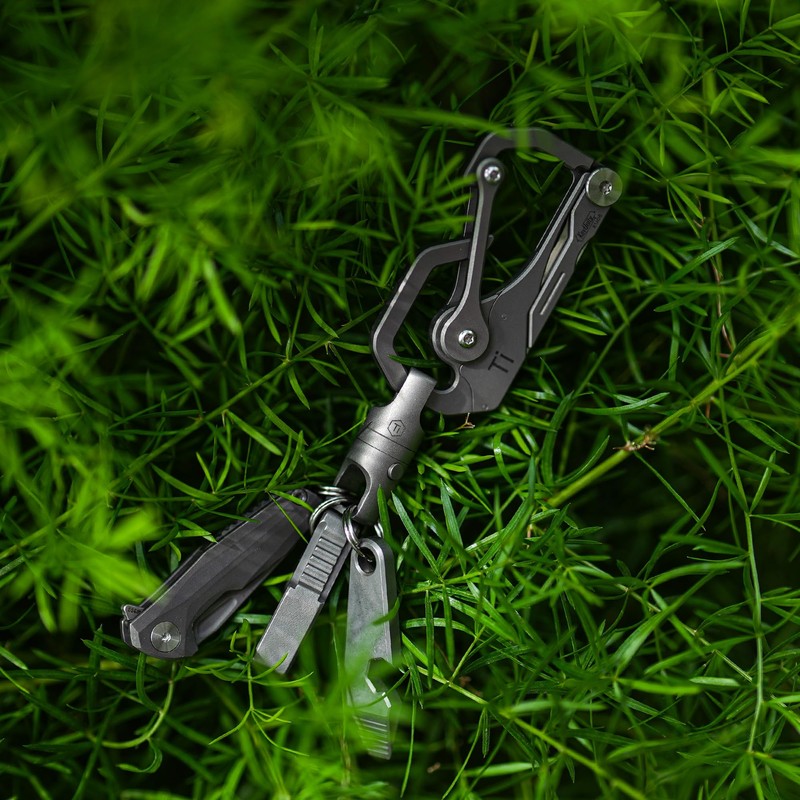 KeyUnity KA48 Titanium Magnetic Key Holder, Quick Release Keychain, Double-End