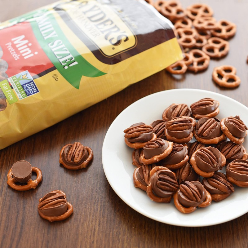 Snyder's Mini Pretzels 16oz (Bag of 4)