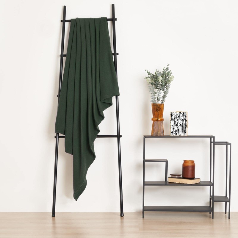 Dreamscene Warm Polar Fleece Throw Over Super Soft Luxury Sofa