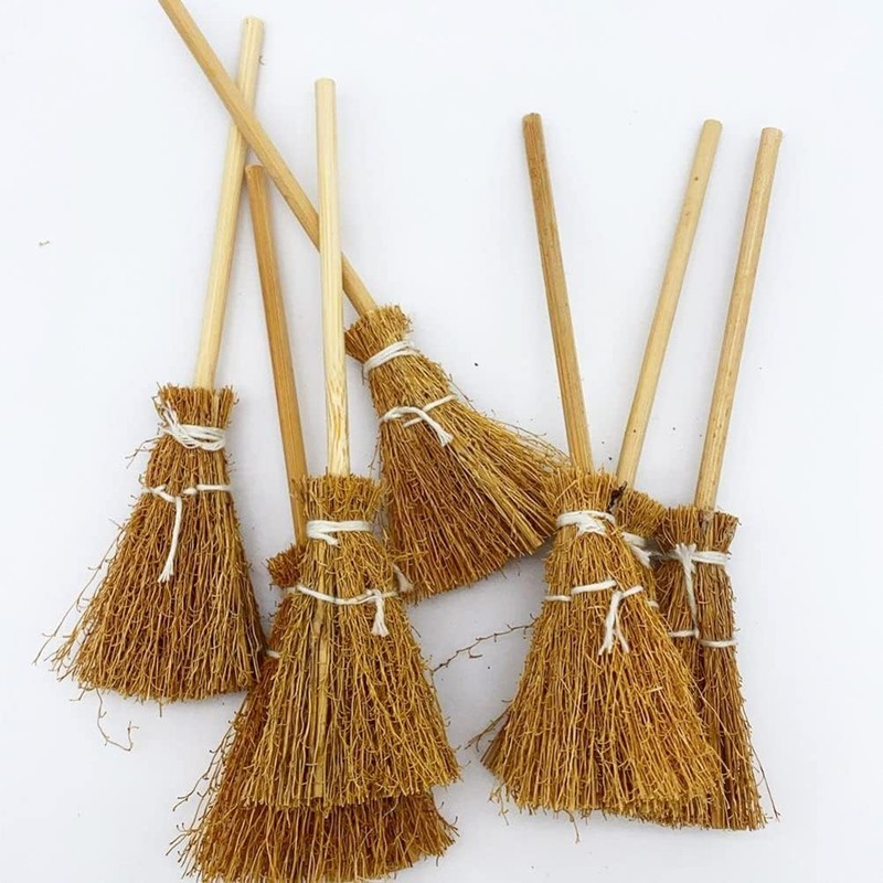 5 Pcs Brown Mini Witches Broomstick Broom Halloween Straw Craft