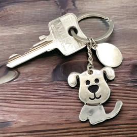 Promotech High Quality Metal Chrome Keyring - Smiling Puppy Design Happy Dog - for Dog Lovers and Animal Lovers, natural wood