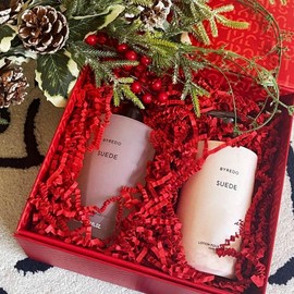 UoeRing Crinkle Cut Paper Shred Filler-4 OZ-Red Shredded Paper for Gift Wrapping Baskets Bag Easter Grass Gift Boxes Filler