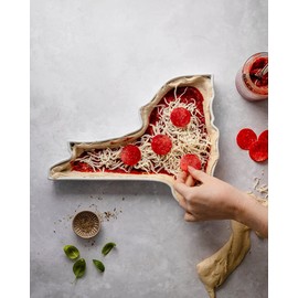 FIFTY UNITED PLATES New York Shaped Baking Dish, Serving Platter or Decorative Tray Charming Porcelain Bakeware Oven Microwave and Dishwasher Safe