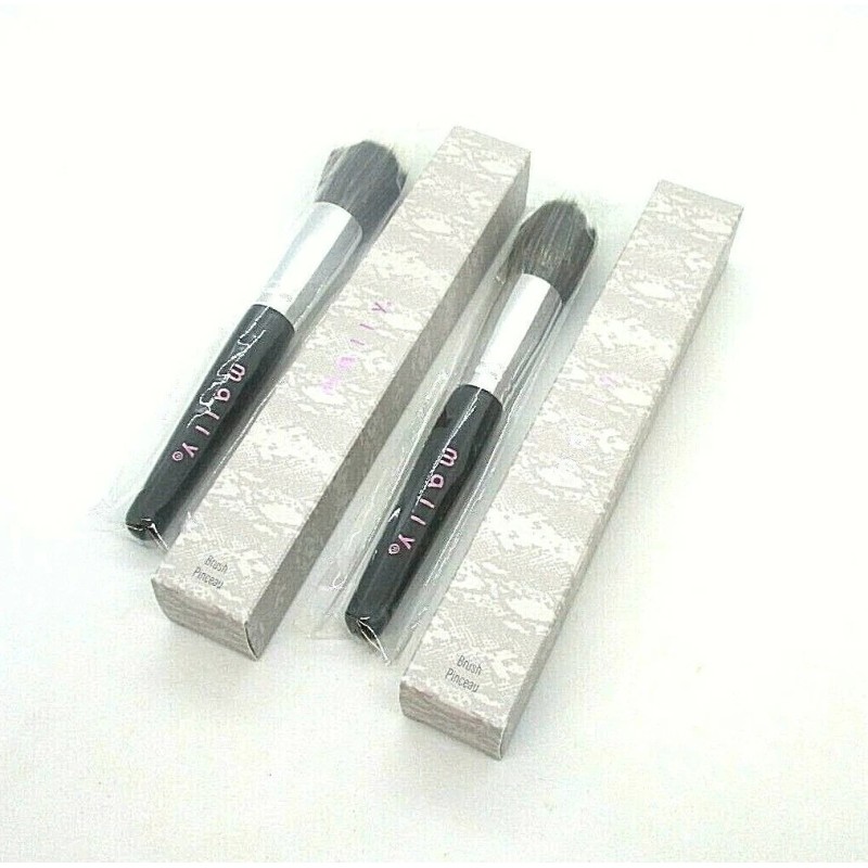 Mally Lot/ 2 Mally Brush Pinceau ~ BNIB