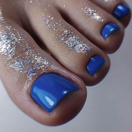 Blue Press on Toenails 24pcs Glossy Solid Color Fake Toenails Minimalist Sky Blue Toe Nails with Glitter Full Cover Designs Summer Natural Short Acrylic Toenails Glue on Toenails for Women Girls