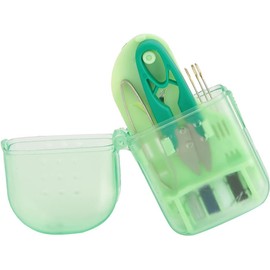 Exquisita Y Portátil Caja de Herramientas de Costura de Plástico de Color Mini Macarrón, Kit de Costura que Incluye Aguja de Tijera, Clip de Rosca, Caja de Almacenamiento Y Enhebrado, Caja(verde)