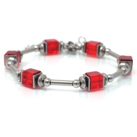 Damenarmband aus Edelstahl mit roten Glasperlen