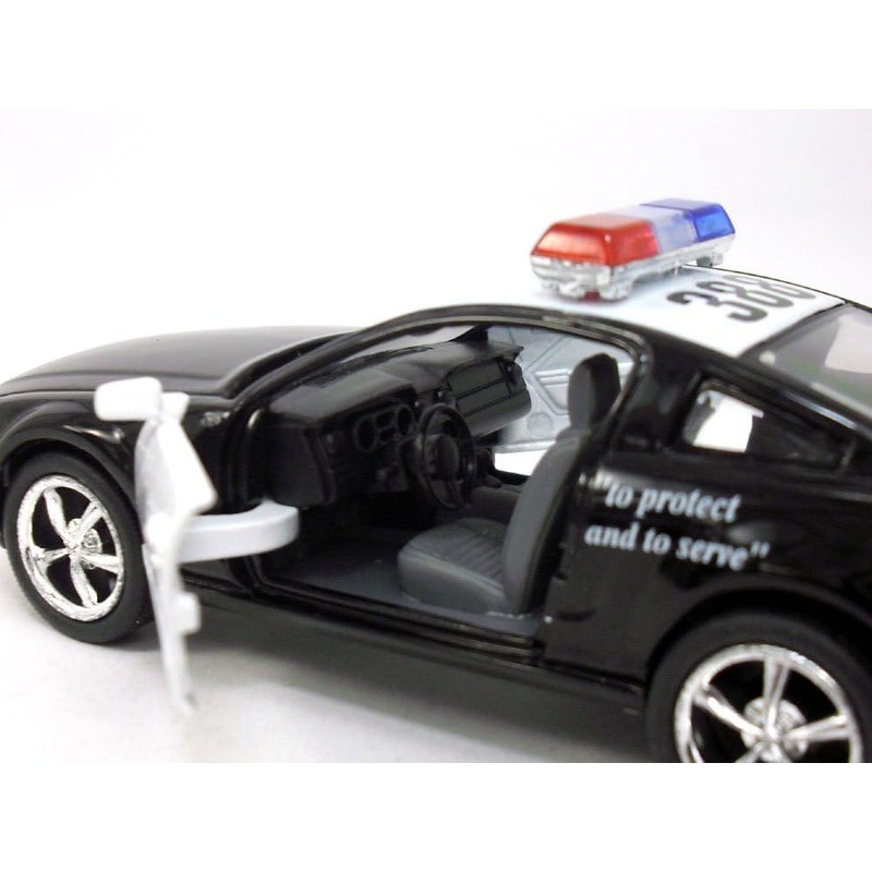 KiNSMART - 2006 Ford Mustang GT 1:38 Scale 5" Die