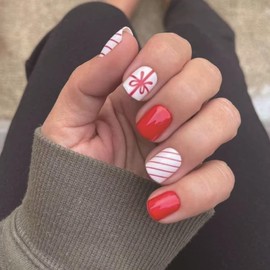 24 Pcs Christmas Red Press on Nails Short Almond - SHANRUN Xmas White Fake Nails Press ons Nail Art Tip Glue on Nails Full Cover Artificial Acrylic False Nails with Striped Gift Box Bow Glossy Design