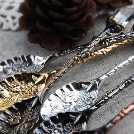 Metal Coffee Spoons，Spoon Vintage Flower Carving Tea Coffee Dessert Spoon Long Crystal Handle Dinnerware Silver