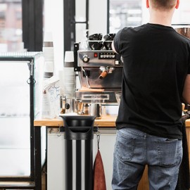 Nisorpa Coffee Knock Box,Commercial Floor-Standing Coffee Grounds Knock Box with Brush 18L Large Capacity Espresso Knockbox with Towel and Garbage Bags for Coffee Shops,Bar Home,Coffee lovers - Black