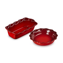 Le Creuset Stoneware Set of 2 9" Heritage Fluted Pie and 9" Fluted Loaf Dish, Cerise