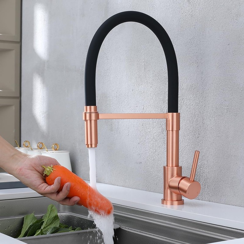 Pirooso Copper Kitchen Faucet, Kitchen Sink Faucet with Pull Down