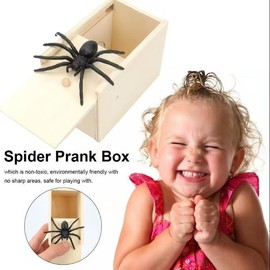"Epic Wooden Spider Gag Box - Jump Scare Prank for Parties, Family, Office & Dorms!"
