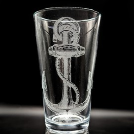 ANCHOR Engraved Beer Pint Glass | Great Nautical Drinking Gift Idea for Ocean Marine Enthusiasts Divers Sea Creatures