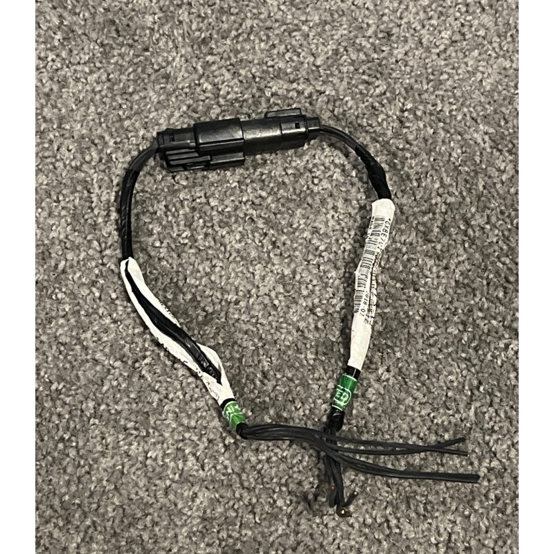 Ford (2) MCDG1T-14B475-