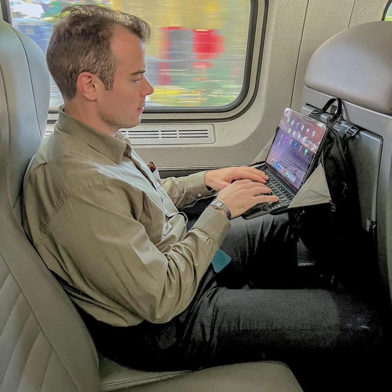 ONLI TRAVEL Trilogy Expandable Tote Pack (Zinfandel)