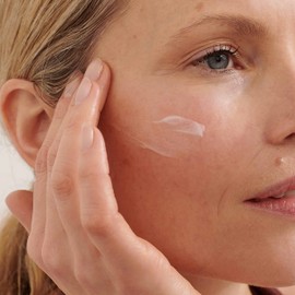 Balance Me Ceramide Barrier Booster - 30ml Lightweight Gel-Cream for a Balanced Complexion | Hydrates and Locks in Moisture with Ceramides | Featherweight Formula for All-Day Comfort