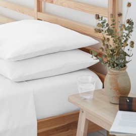 Five Looms Everyday Percale Fitted Sheet and 2 Pillowcases, 100% Cotton Deep Pocket 15” – Easy Care Moisture-Wicking Breathable Cooling Sheets – 3 PC Set Without Flat/Top Sheet, Full, White