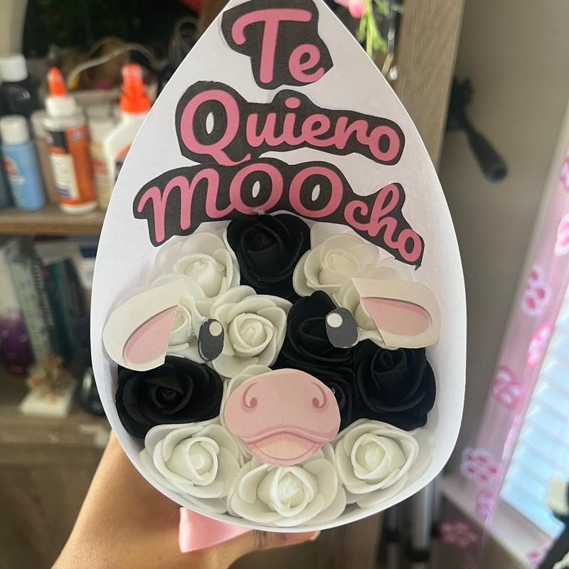 CUTE COW ROSE BOUQUET handmade flower - Cow Bouquet: Pig