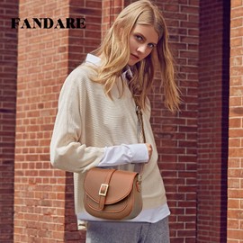 FANDARE Damen Umhängetasche Schultertasche Leder Crossbody Bag Damentasche Schulterriemen Frauen Abendtasche Citytasche Braun