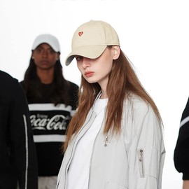 XYIYI Unisex Classic Cotton Baseball Cap Adjustable Baseball Cap, Heart Beige