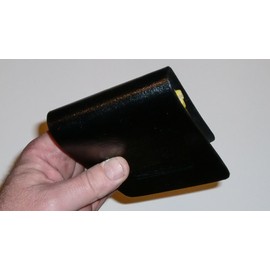 Wallet Holster for Full Concealment - Springfield 911 380/9MM (.380, Right Handed)