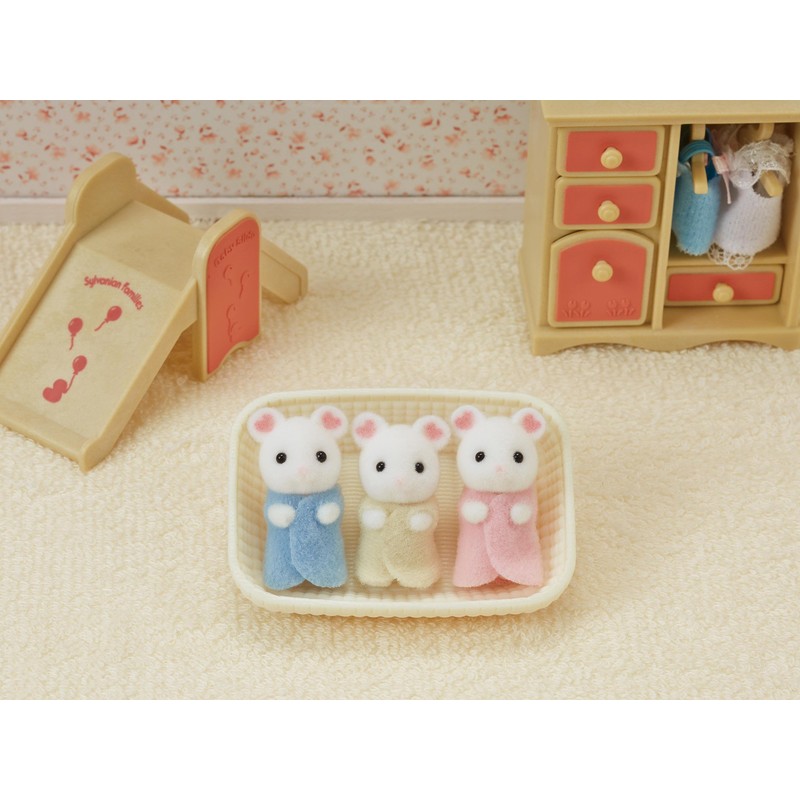 The SYLVANIAN FAMILIES Marshmallows Mouse Peach The Dog
