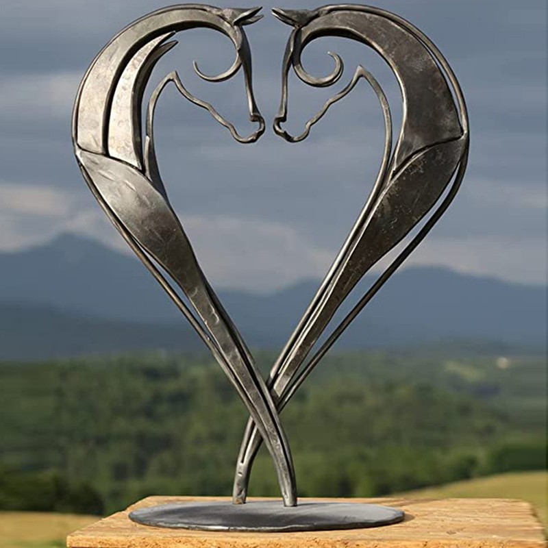 Rustic Horse Sculpture Modern Statue Metal Art Waterproof Horse Statue