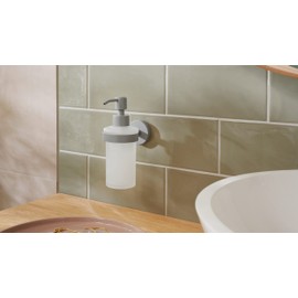 tesa® MOON GREY Seifenspender, matt grau, Pumpspender aus satiniertem Glas, 200 ml - für Bäder im Industrial Style und moderne Badezimmer - bohrfrei, inkl. Klebelösung - 171 mm x 70 mm x 119 mm