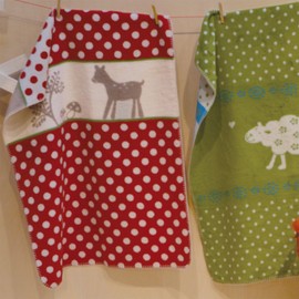 Fussenegger - blanket for babys Maja/Bambi red with white dots