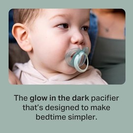 Tommee Tippee Chupete nocturno, 0-6 meses, bolsa de silicona simétrica, Binkies sin BPA, tecnología Glow in the Dark y pasteles azules, paquete de 6