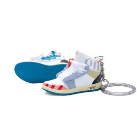 3Dミニシューズキーチェーン。ノベルティで面白いガジェットデコレーション。誕生日パーティーギフト。, Polychrome(靴1組), mini