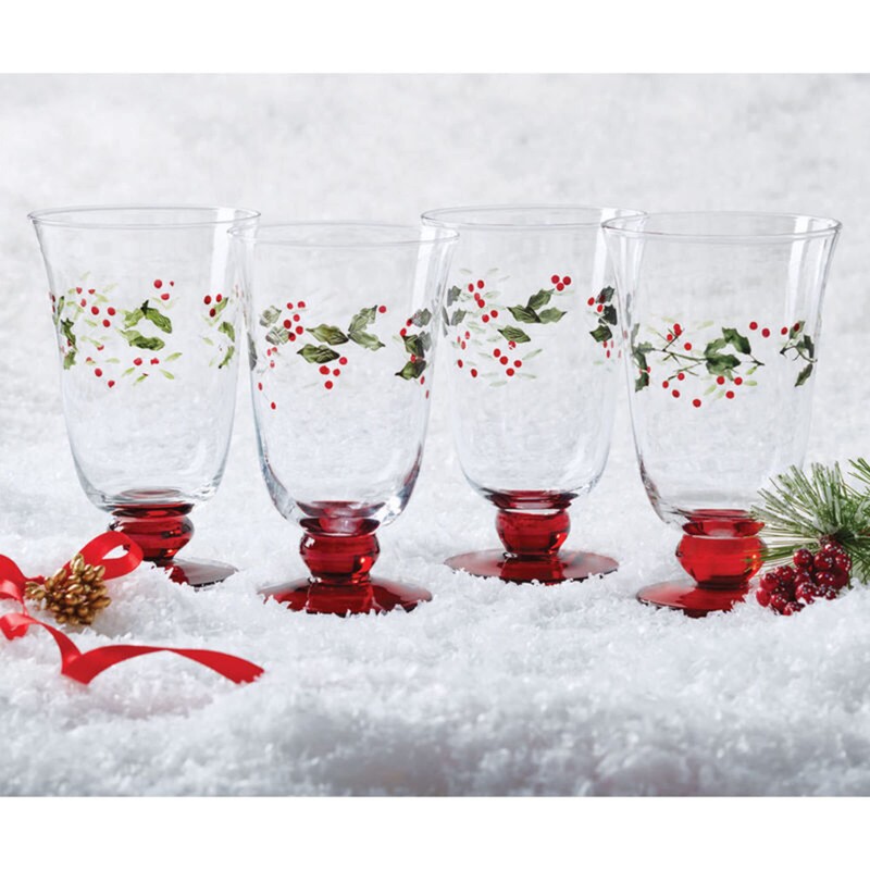 Pfaltzgraff Winterberry Wine, 14oz Goblet, Multicolor