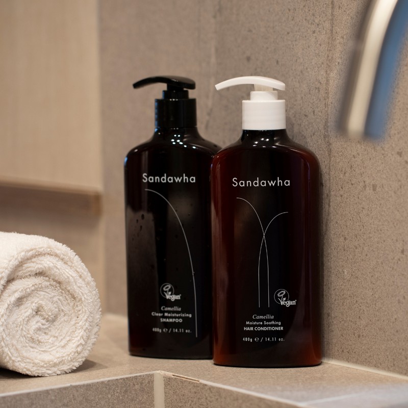 Sanda-hwa Sandahwa Camellia Clear Moisturizing Shampoo 400ml